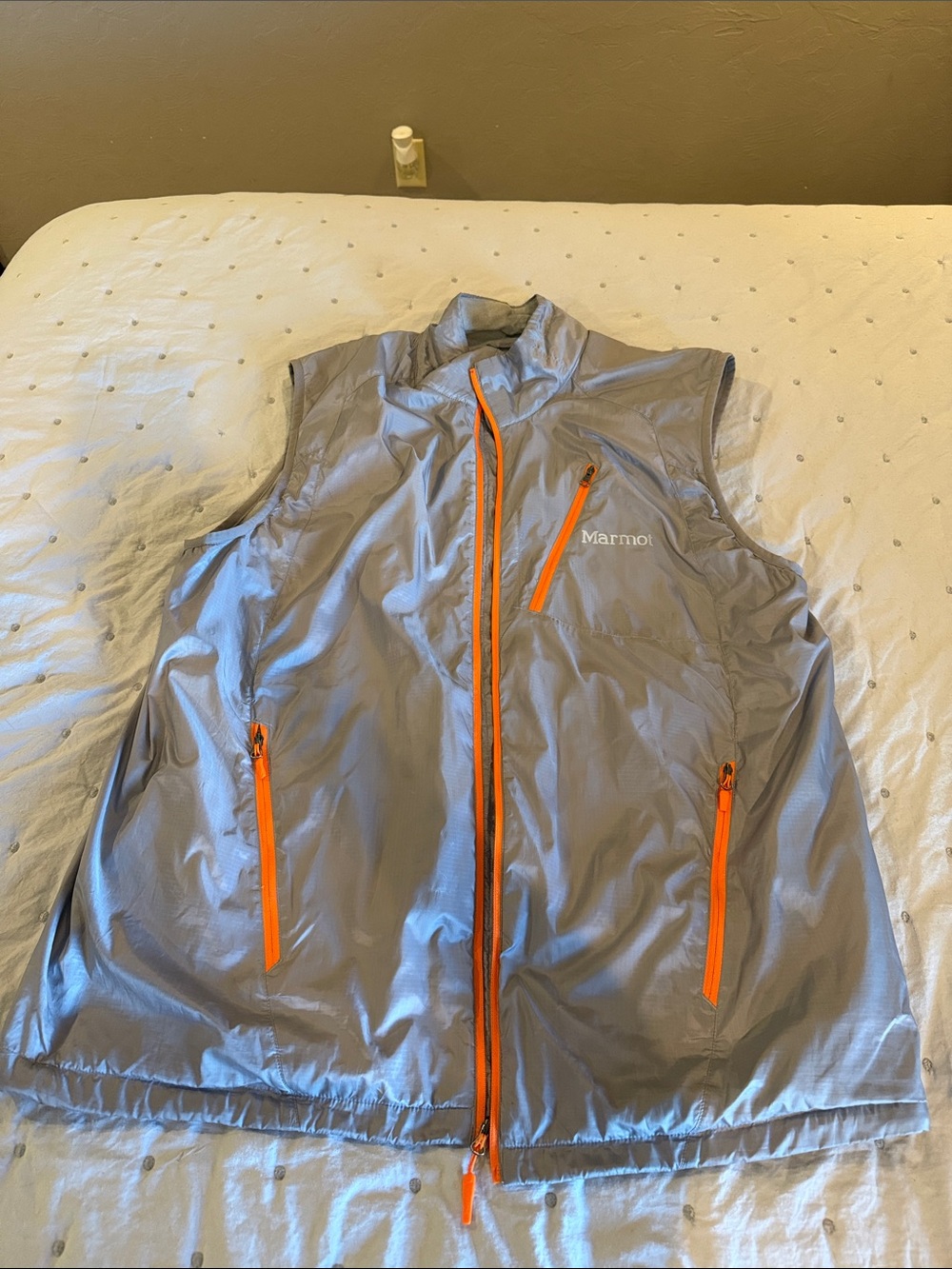 Marmot Men's Silver-Gray Packable Vest with Orange Zippers